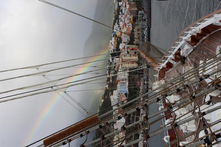 Die Nordost-Passatwolken bleiben an den Bergen auf La Palma hängen und es fällt Regen