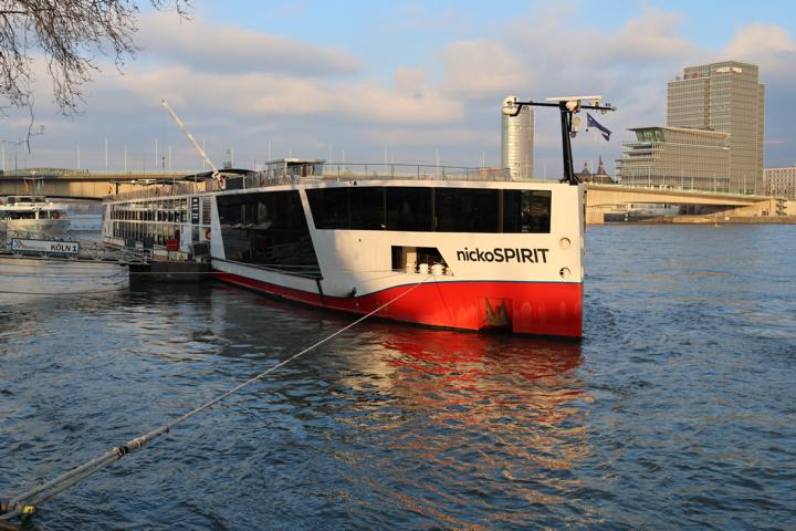 Weser-Kurier "Lichtkunst statt Weihnachtsmarkt"