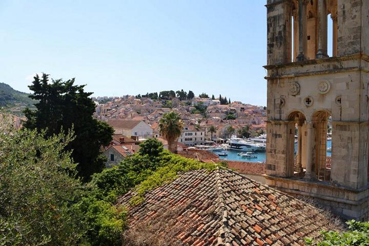 St. Mark ist eine ehemalige Kirche im Zentrum der Stadt Hvar und wird heute etwa für Hochzeitszeremonien gebucht