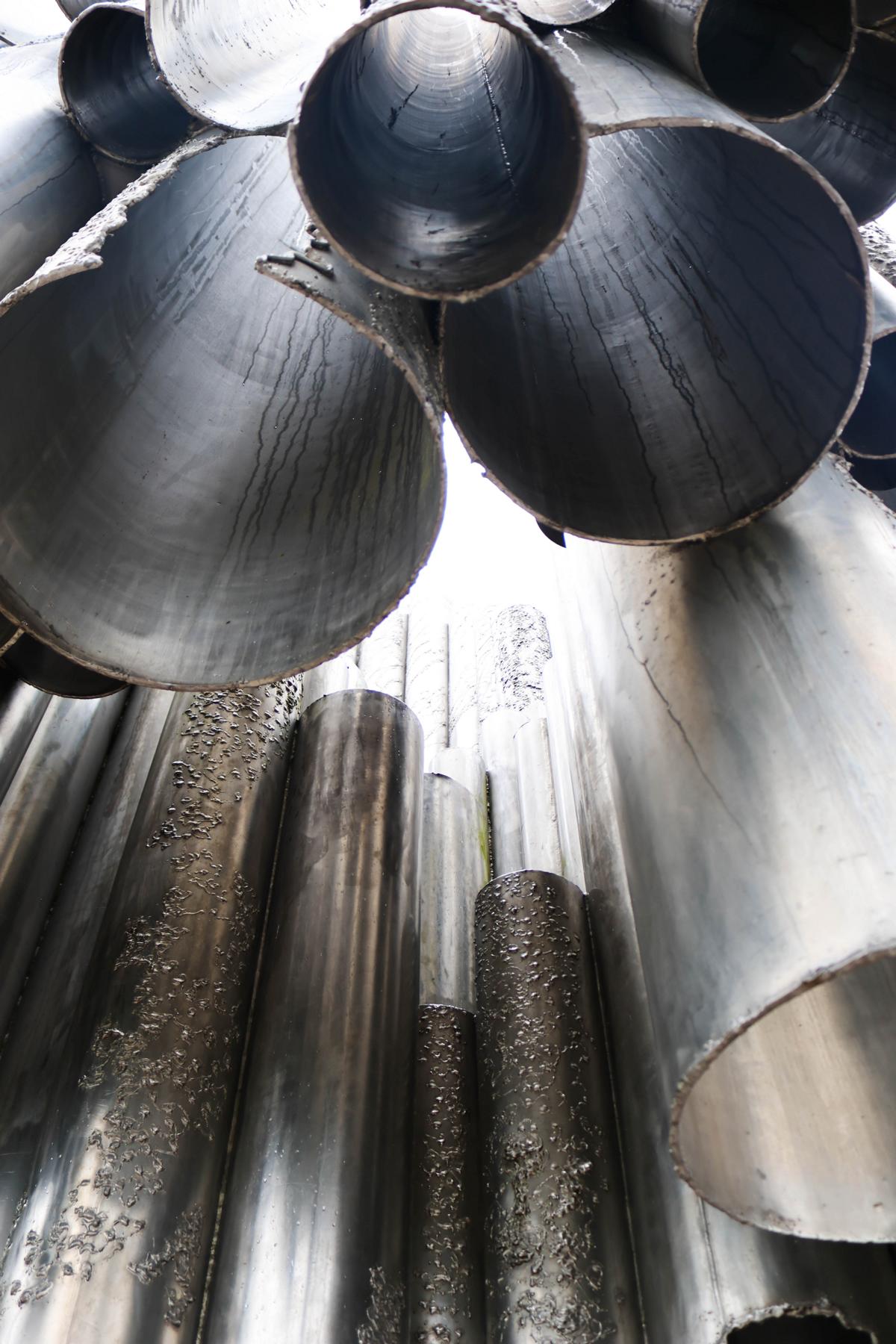 Über 600 hohle Edelstahlrohre bilden das Sibelius-Denkmal