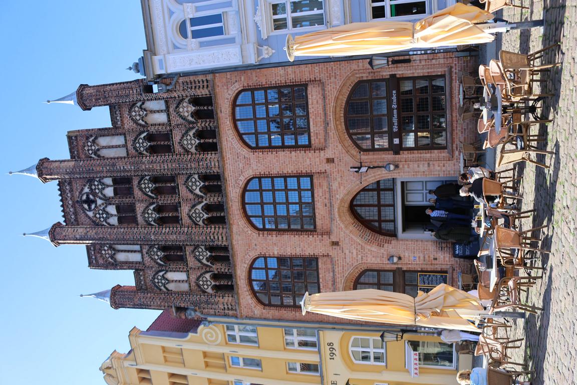 Das Wulflamhaus am Alten Markt in Stralsund zählt zu den bedeutendsten Bürgerhäusern der Hansestadt