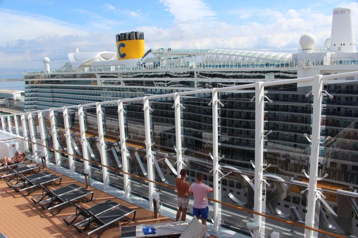 MSC VIRTUOSA trifft COSTA SMERALDA