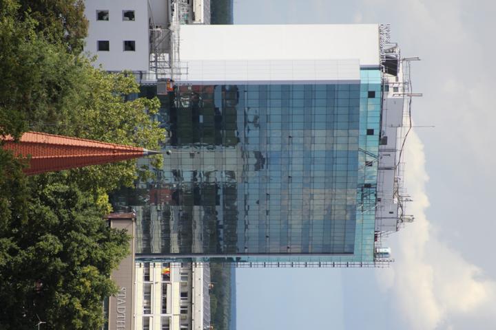 Das Lindner Congress Hotel Cottbus verfügt über 14 Etagen und ist damit der höchst begehbare Punkt in der Stadt